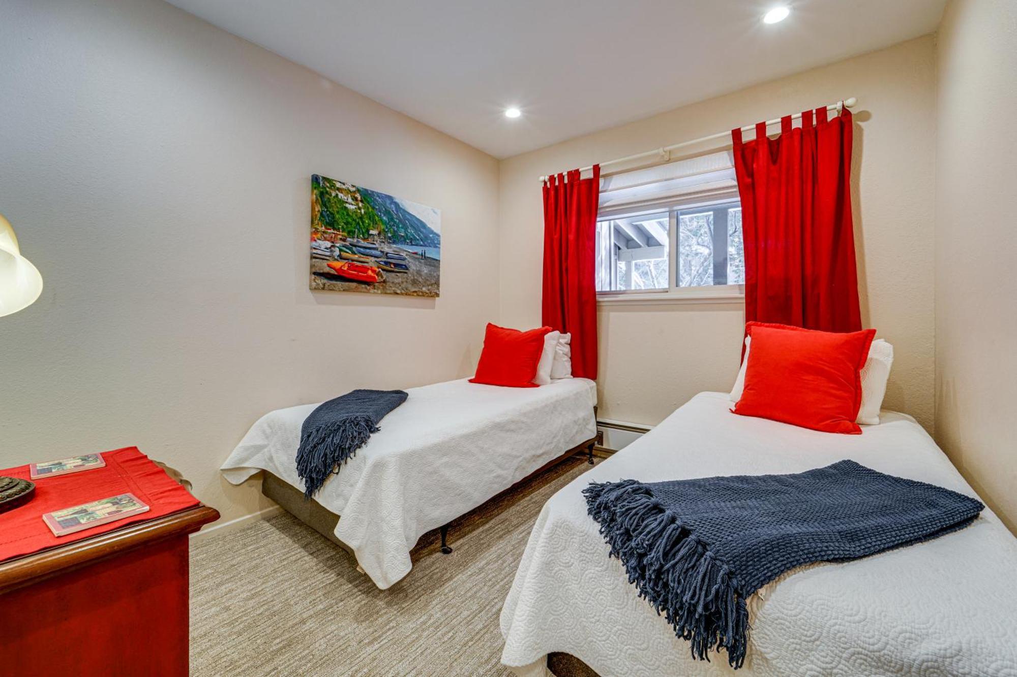Tahoe Condo About 1 Mi To Diamond Peak Ski Resort! Инклайн Вилидж Екстериор снимка
