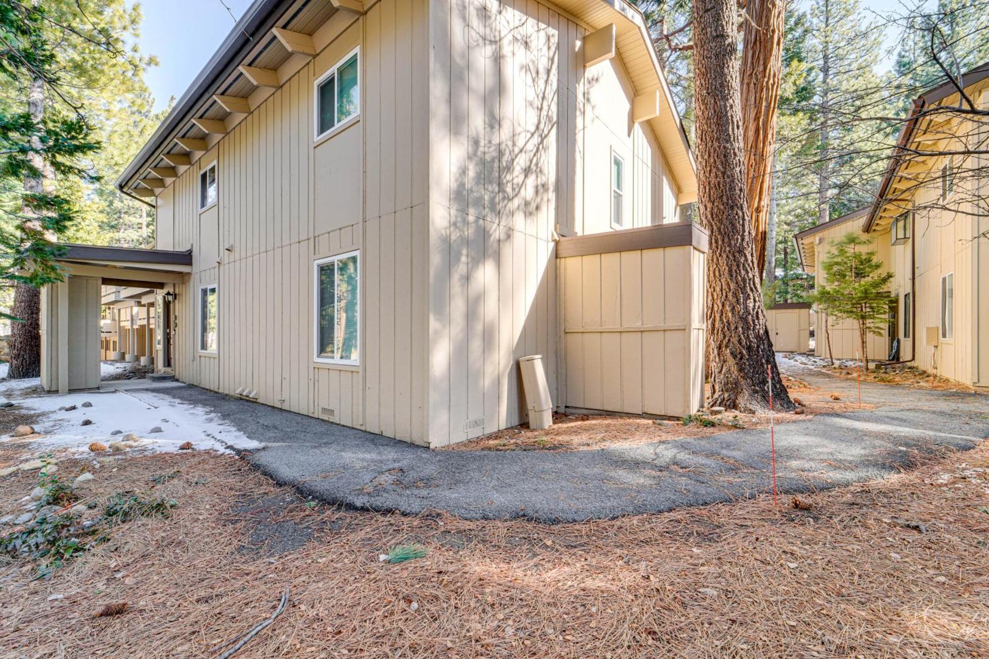 Tahoe Condo About 1 Mi To Diamond Peak Ski Resort! Инклайн Вилидж Екстериор снимка