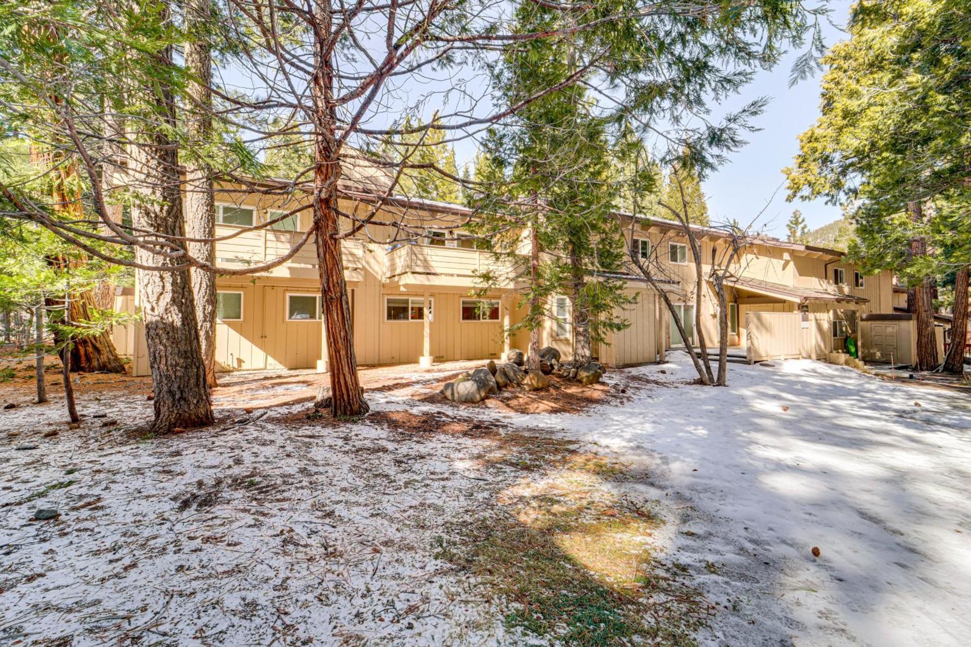 Tahoe Condo About 1 Mi To Diamond Peak Ski Resort! Инклайн Вилидж Екстериор снимка