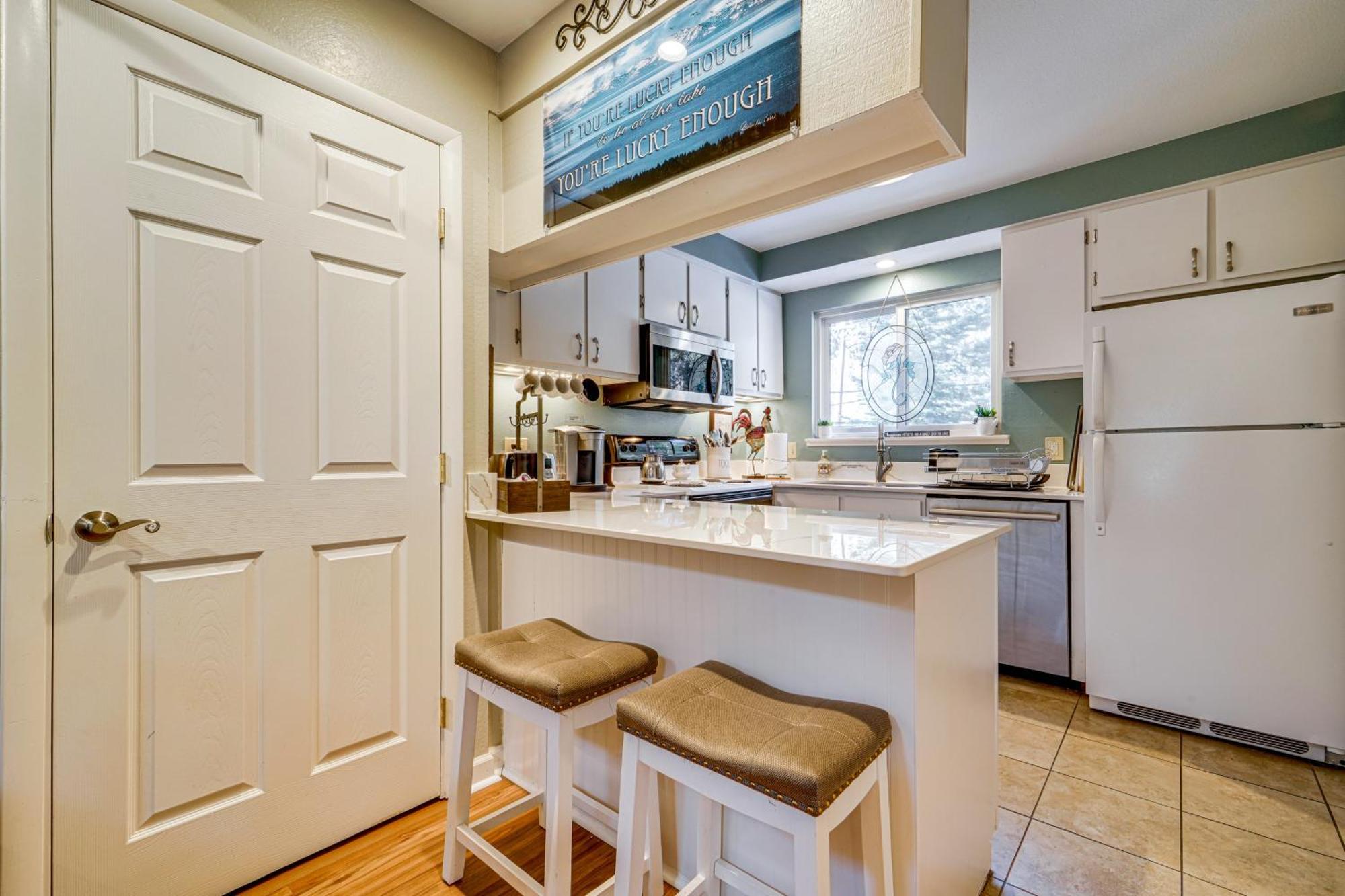 Tahoe Condo About 1 Mi To Diamond Peak Ski Resort! Инклайн Вилидж Екстериор снимка