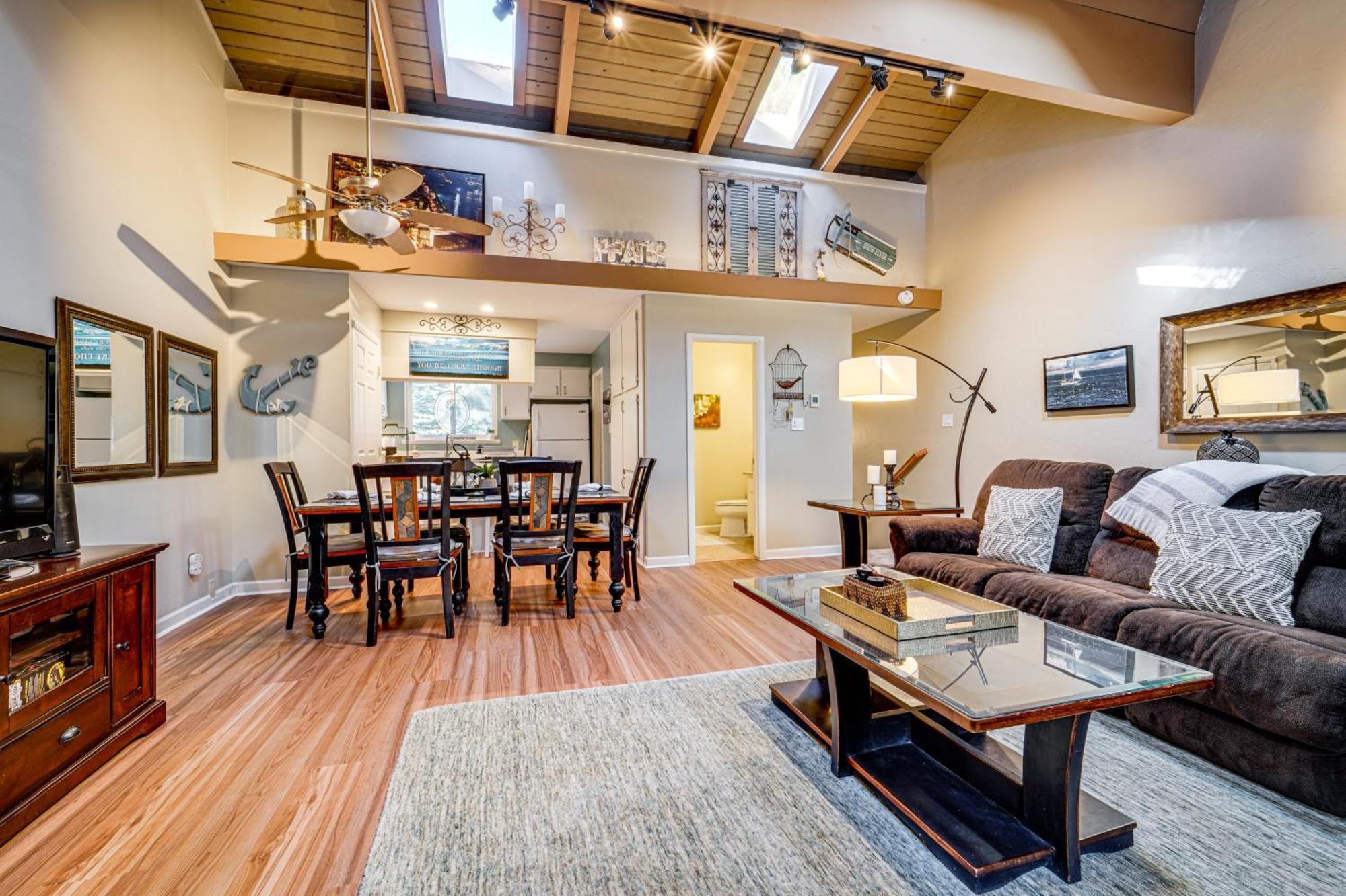 Tahoe Condo About 1 Mi To Diamond Peak Ski Resort! Инклайн Вилидж Екстериор снимка